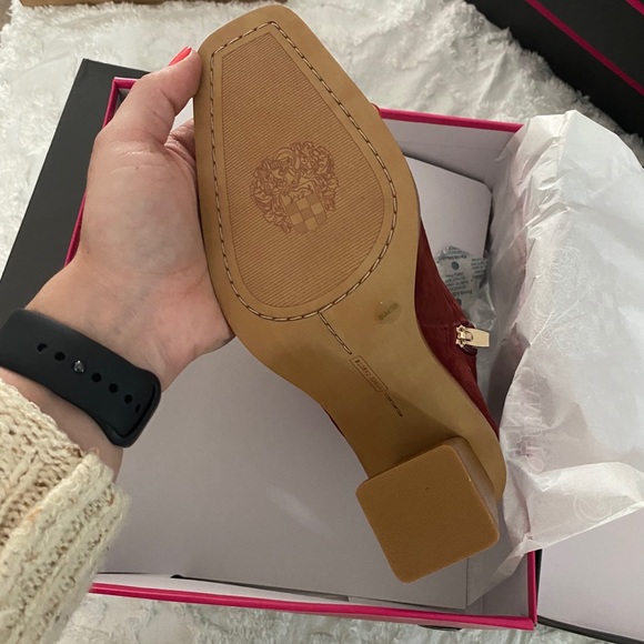 Vince camuto dreveri - Picture 5 of 8